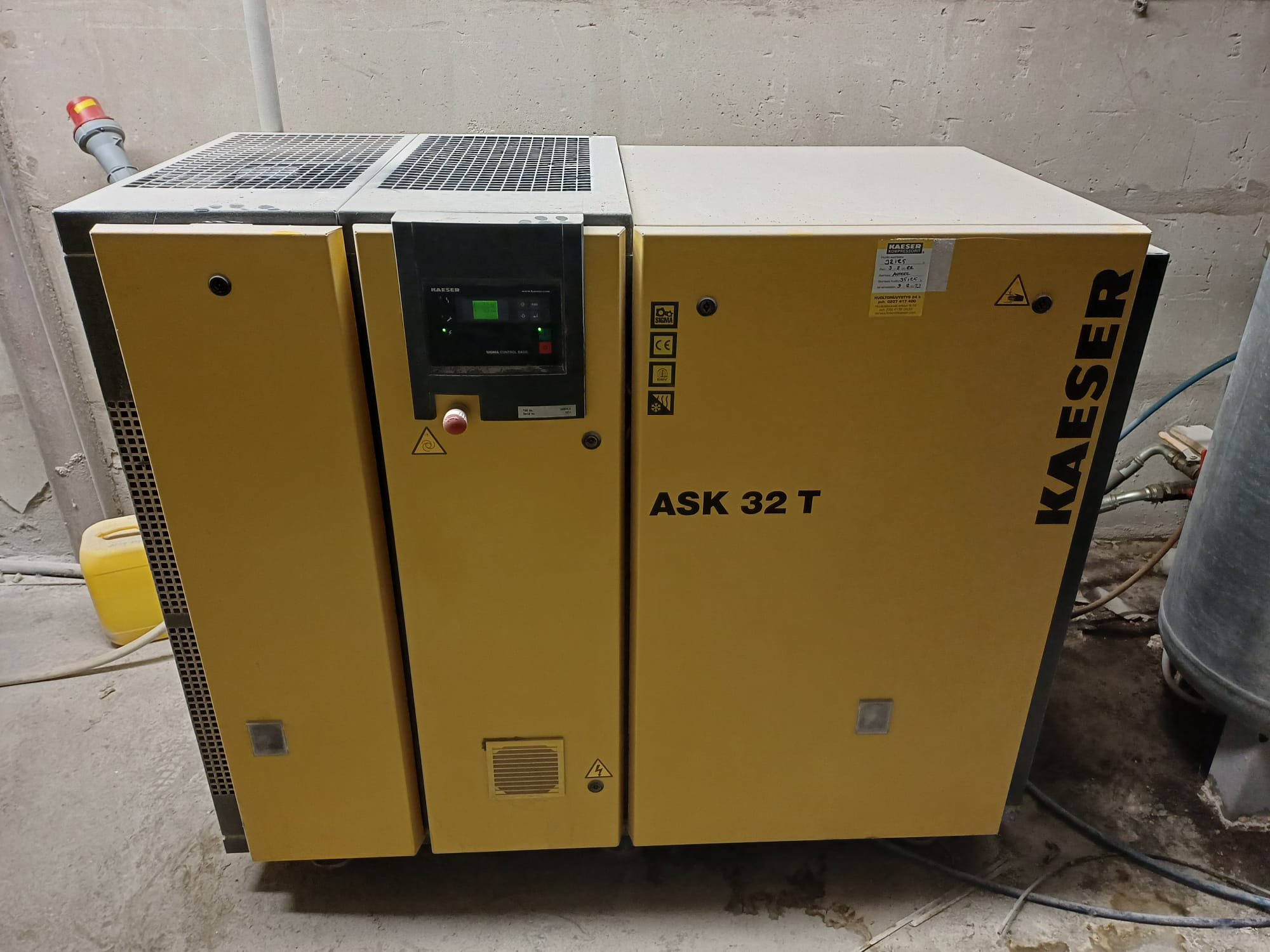 KAESER ASK 32 T kompressori + säiliö